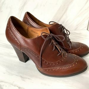 Born Cognac  Leather Oxford Saddle Heels Size 11